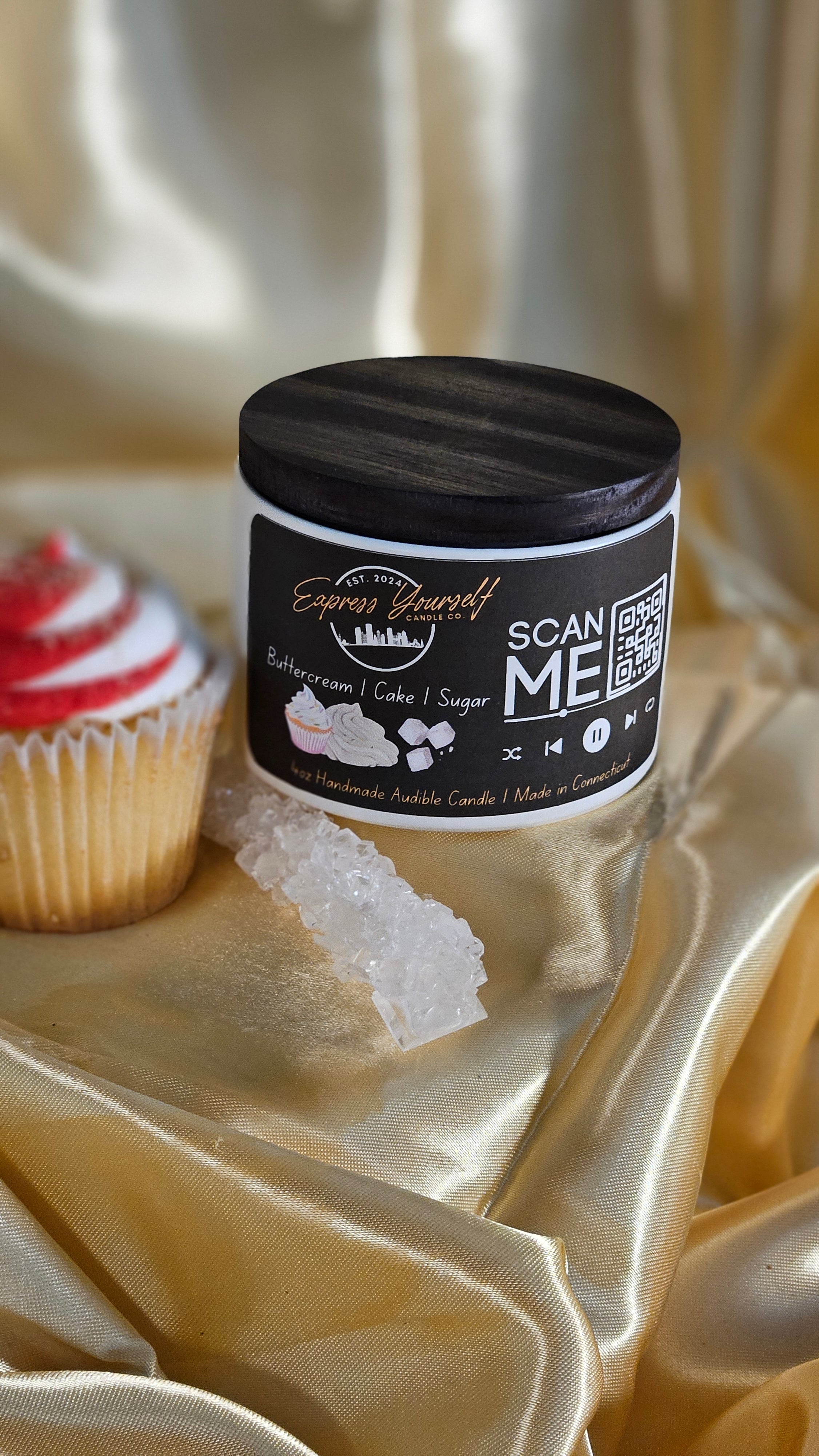 Handmade luxury vanilla cake scented candle